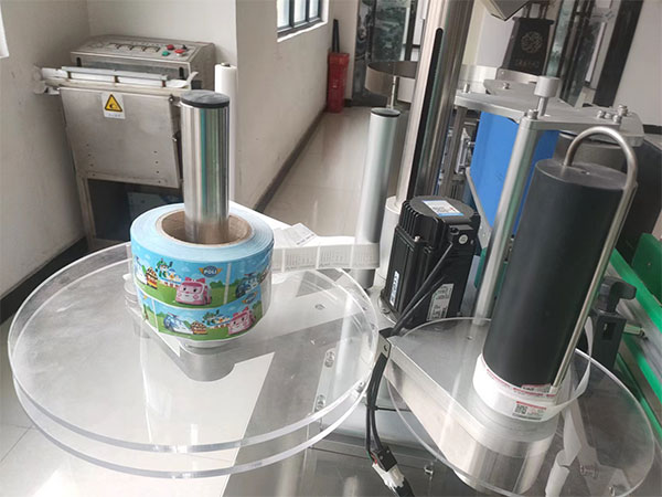 全自動貼標機設備及樣品圖展示